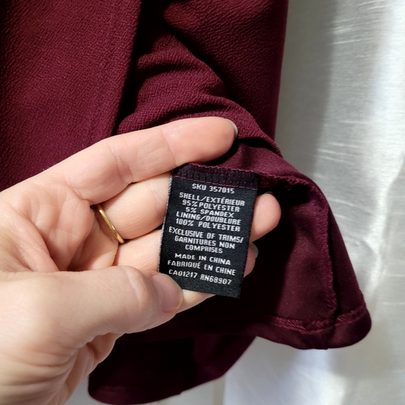 Le Chateau Burgundy Midi Dress - Picture 4 of 6